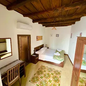 cortile-osterio-accommodation.sicilyhotelsitaly.net/